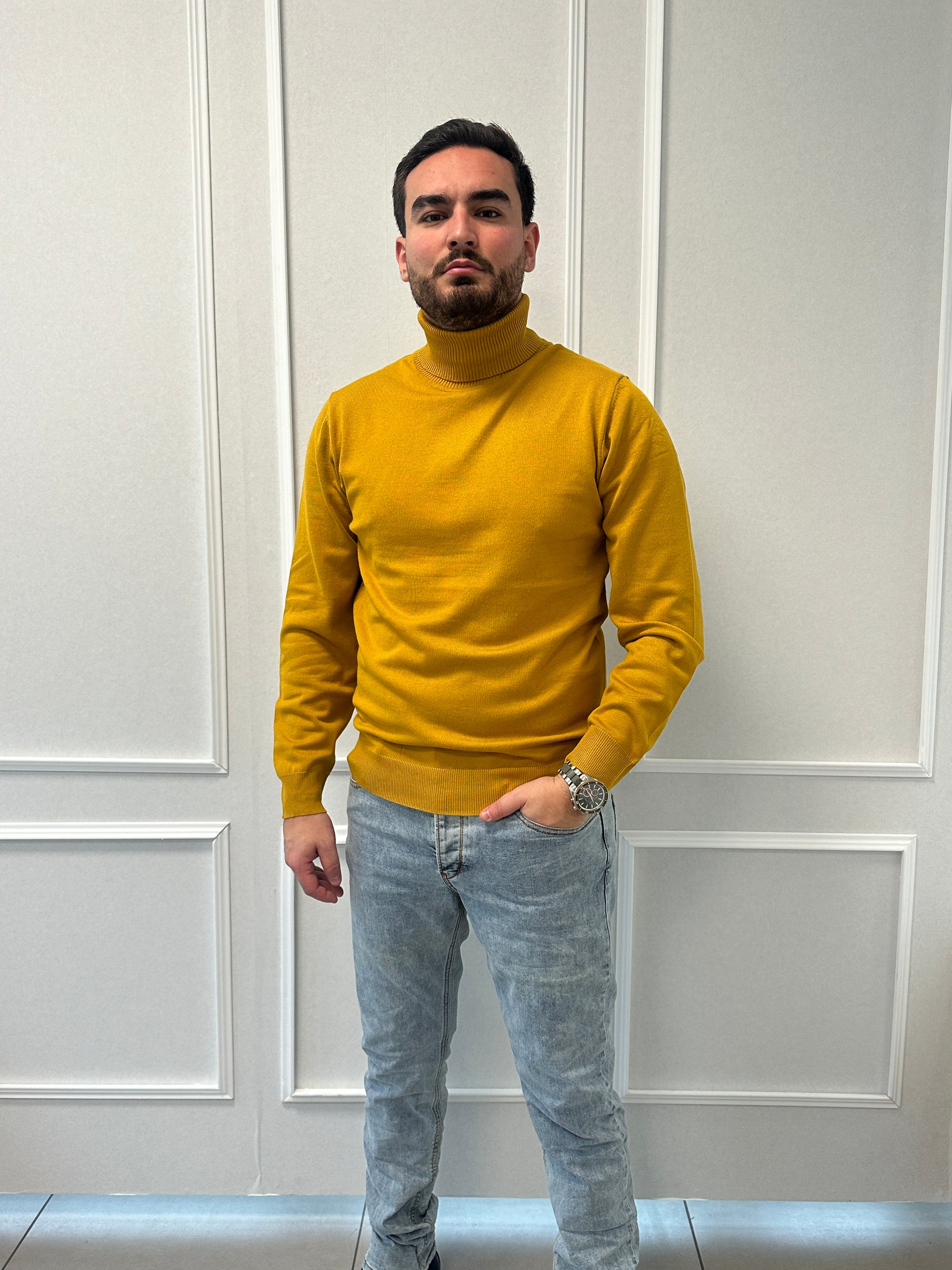 Pull Col Roulé Moutarde