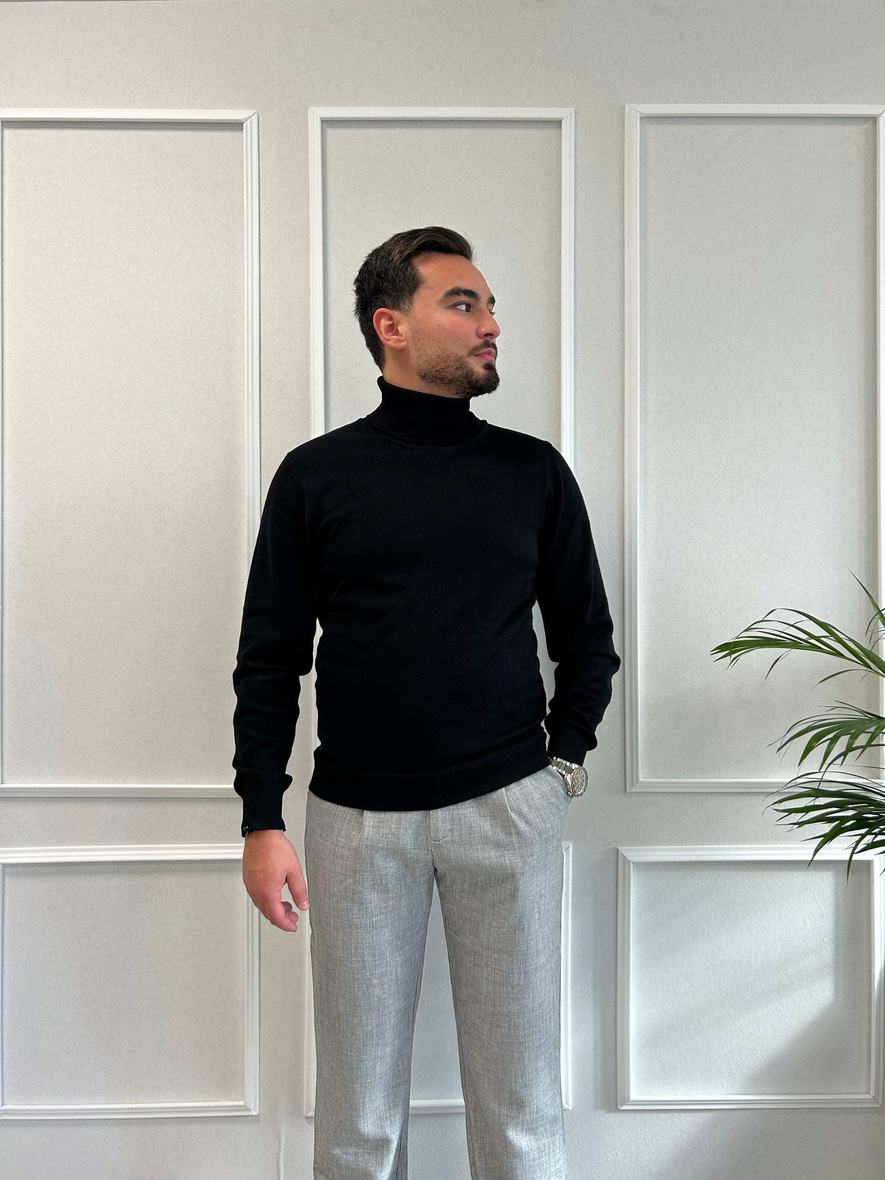 Pull Col Roulé Noir