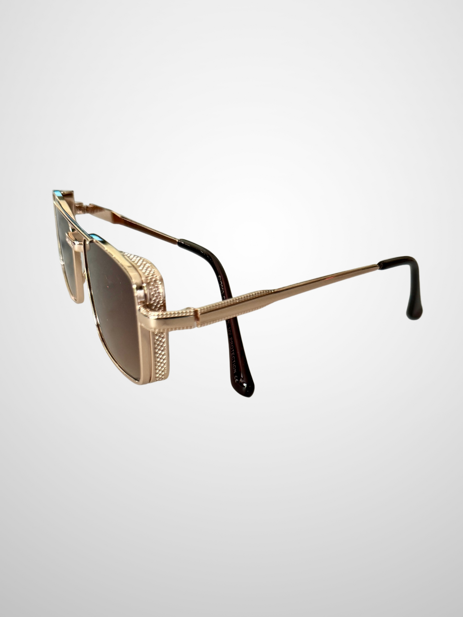 Lunette chic métal dorée
